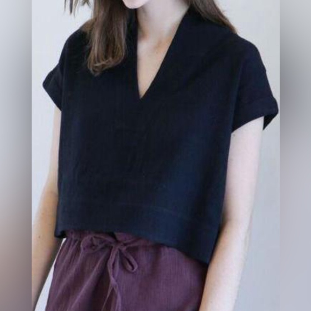 7115 by Szeki Black Boxy Fit Gauzy Cotton Bohemian V Neck Top Size M
